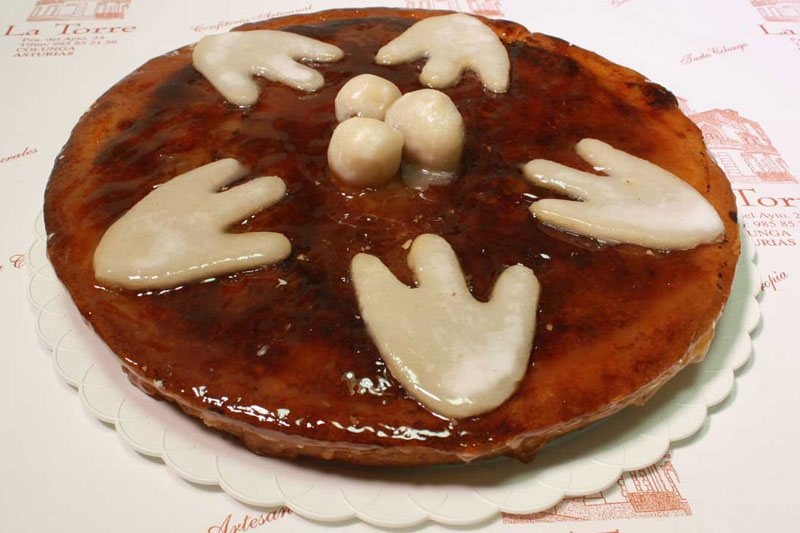 tarta jurásica con yema tostada